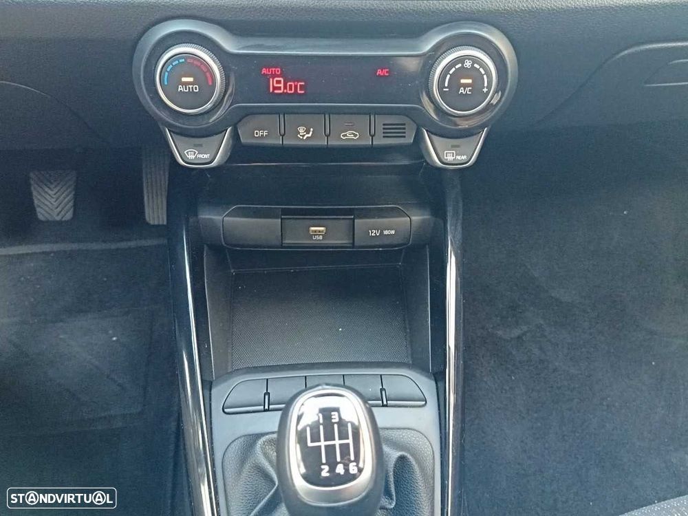 Kia Stonic 1.0 T-GDI Drive - 16