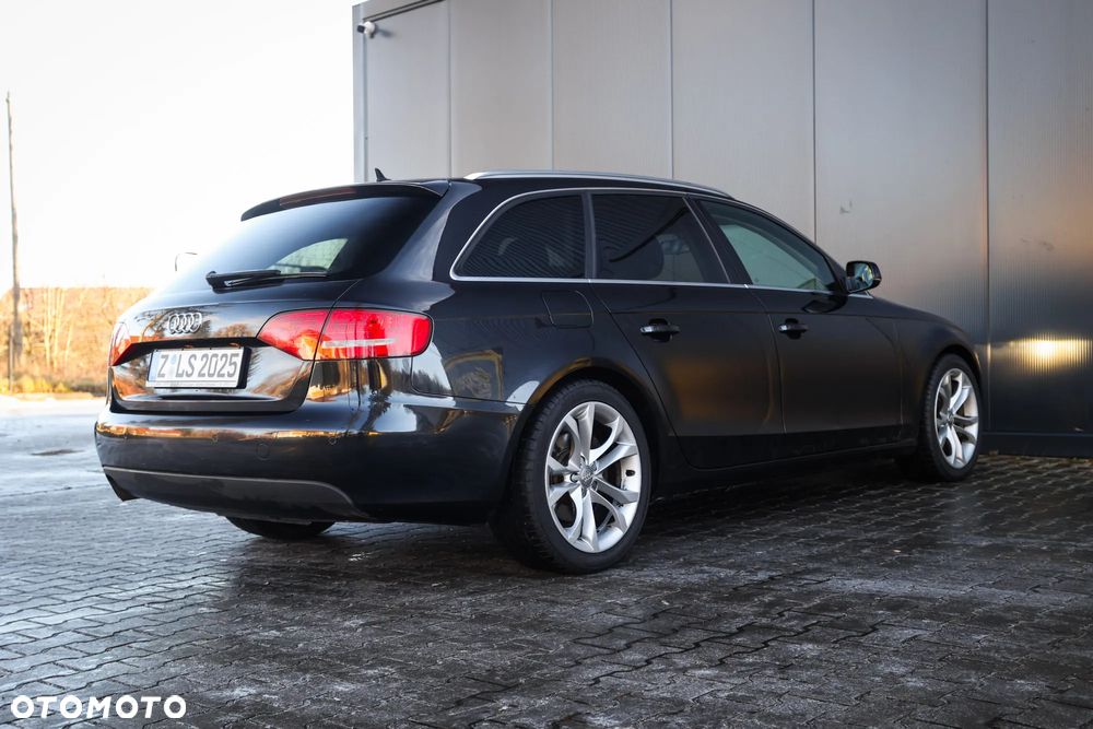 Audi A4 Avant 2.0 TDI DPF quattro S line Sportpaket (plus) - 13