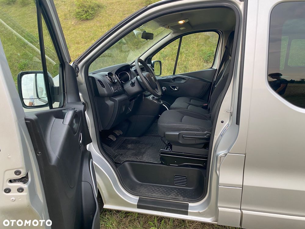 Renault Trafic Grand Passenger 3,0t Pack Clim - 24