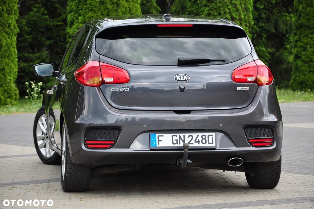 Kia Ceed 1.6 CRDi SCR L Business Line - 20