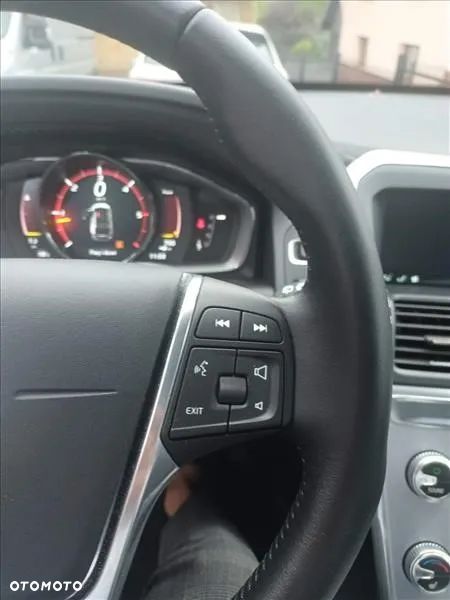 Volvo XC 60 D4 AWD Kinetic - 10