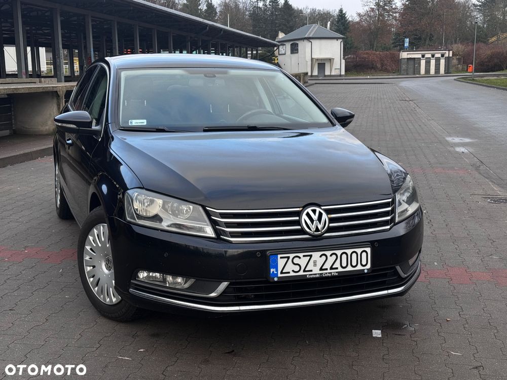 Volkswagen Passat 2.0 TDI Comfortline - 28