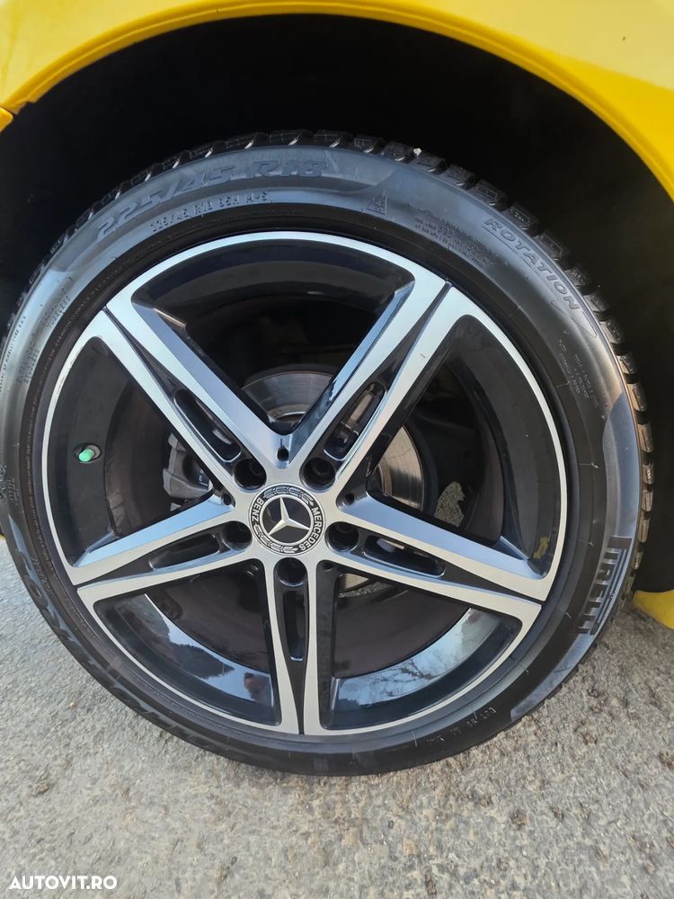 Mercedes-Benz A - 12