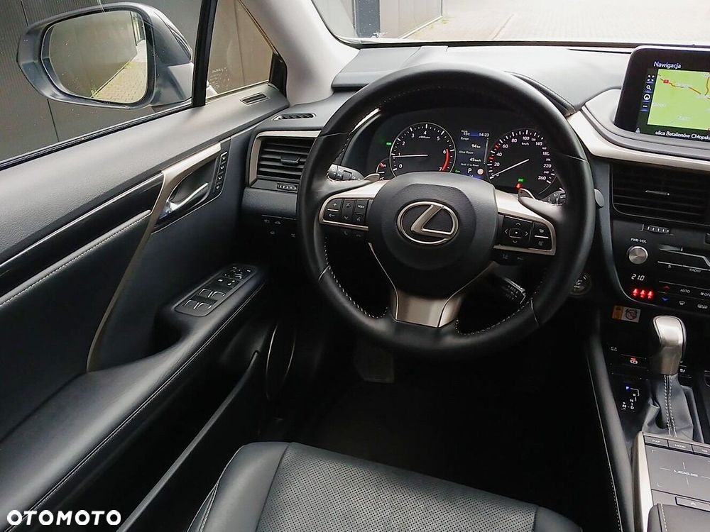Lexus RX - 24