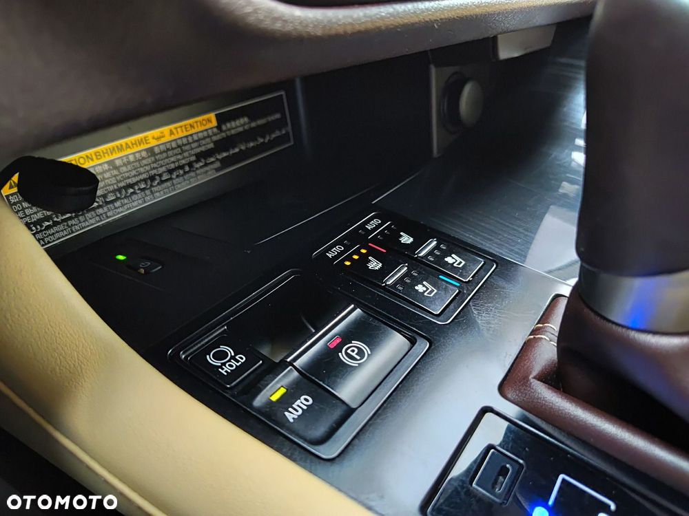 Lexus RX 450h Elegance MY19 - 20