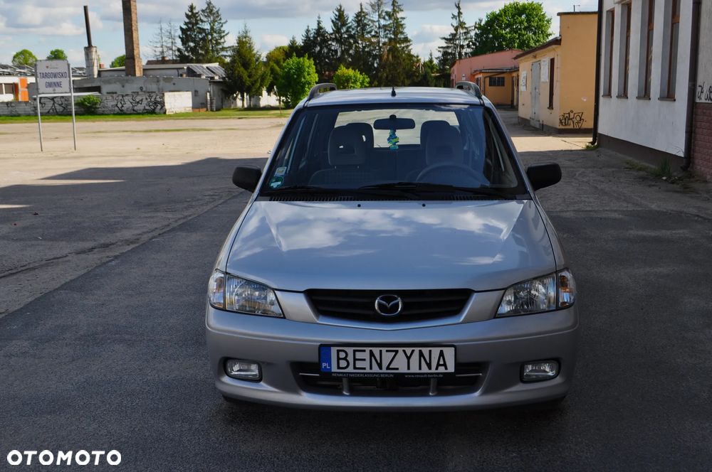 Mazda Demio - 1