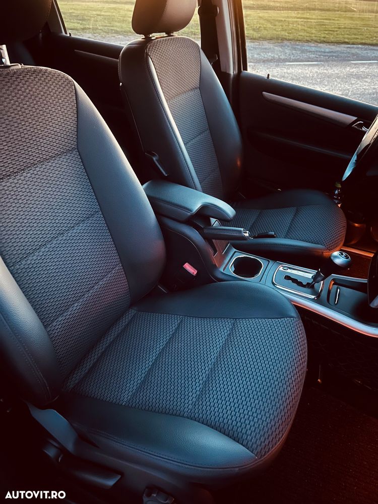 Mercedes-Benz B - 9