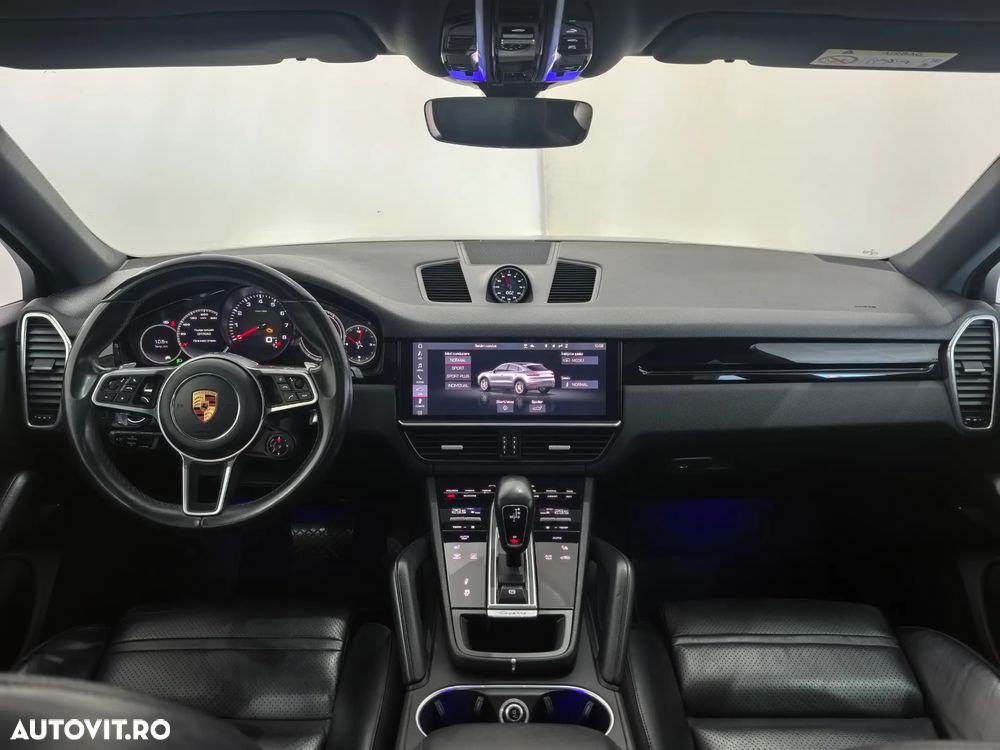 Porsche Cayenne Coupe - 13