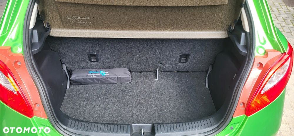 Mazda 2 - 32