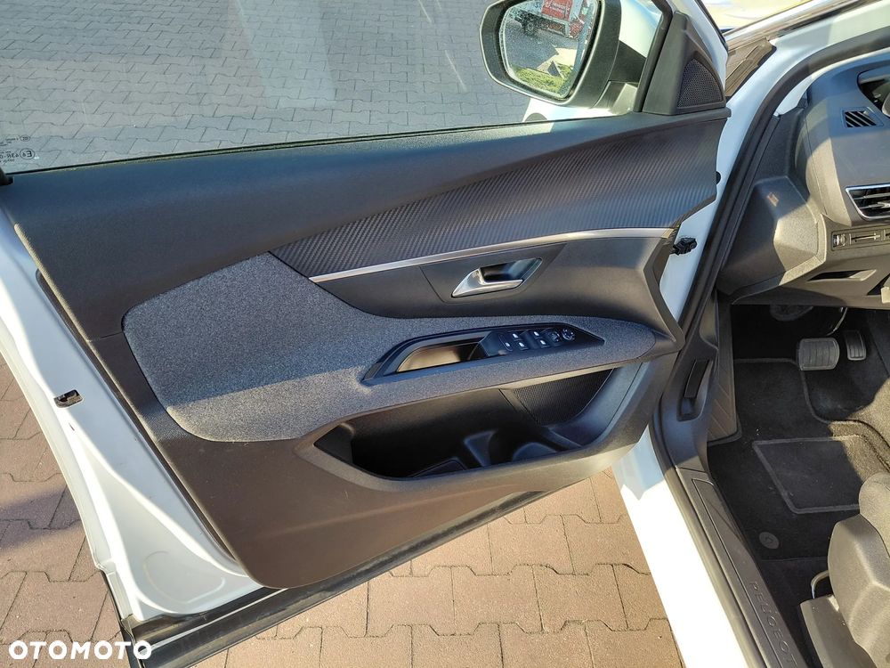 Peugeot 5008 PureTech 130 EAT6 Allure - 10