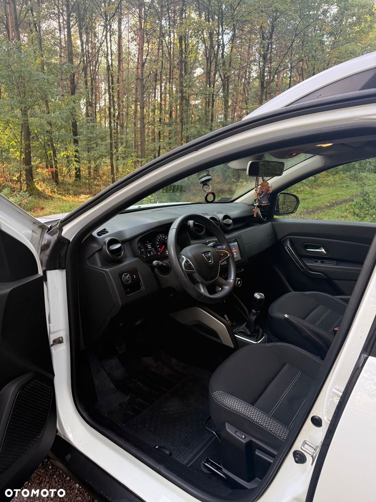 Dacia Duster 1.6 SCe Laureate S&S - 6