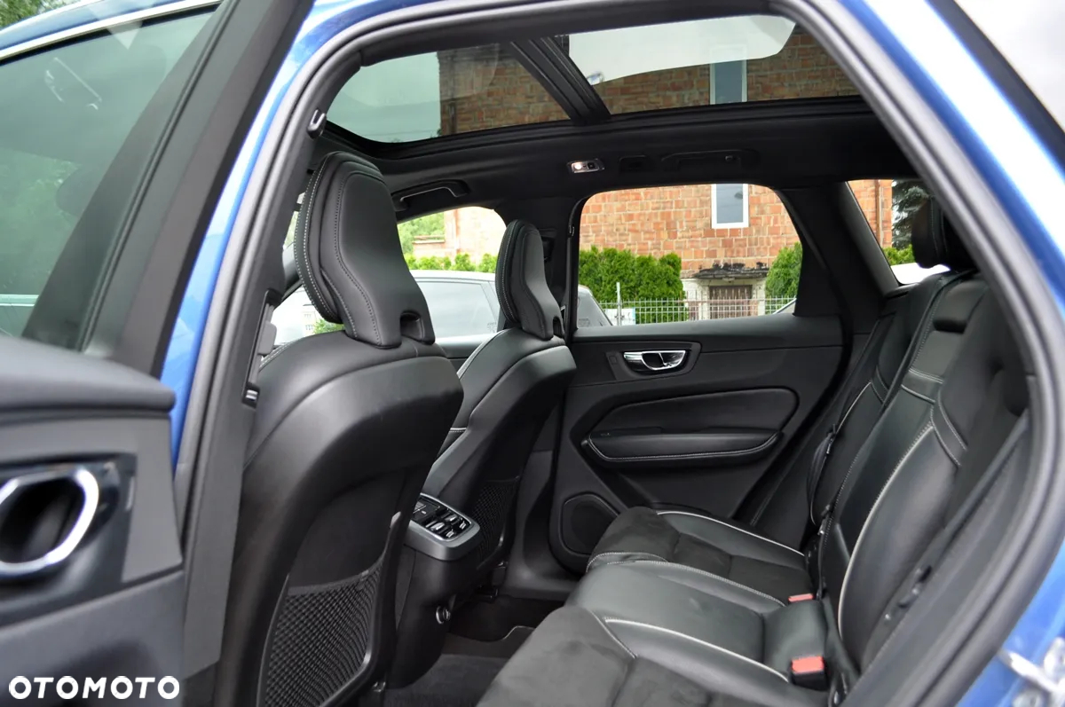 Volvo XC 60 D4 SCR AWD R-Design - 38