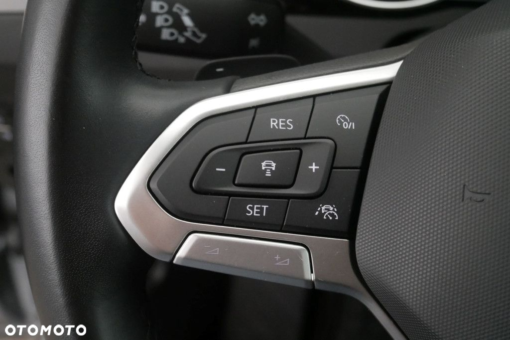 Volkswagen Passat 2.0 TSI Business DSG - 23
