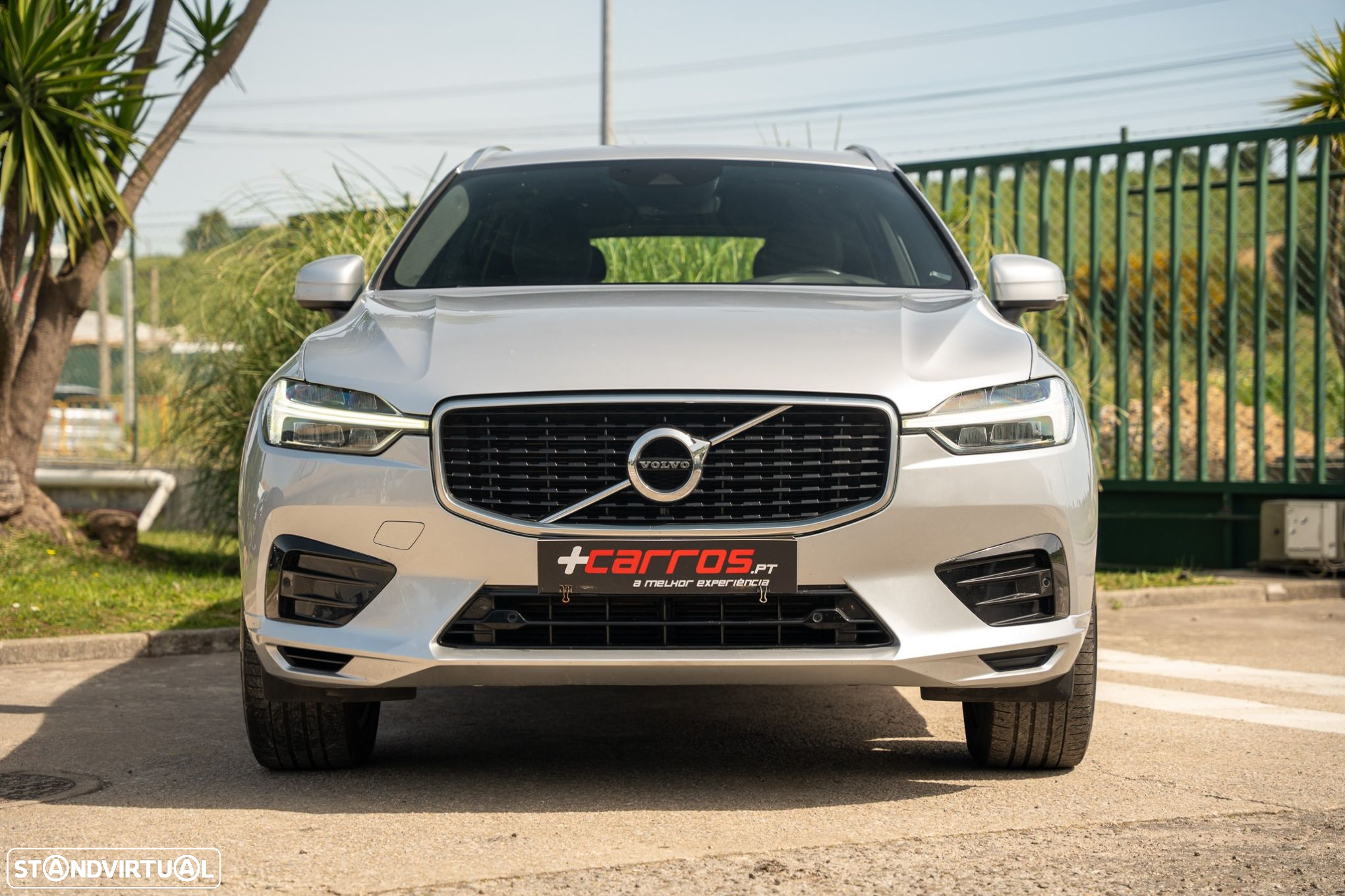 Volvo XC 60 2.0 D4 R-Design Geartronic - 2