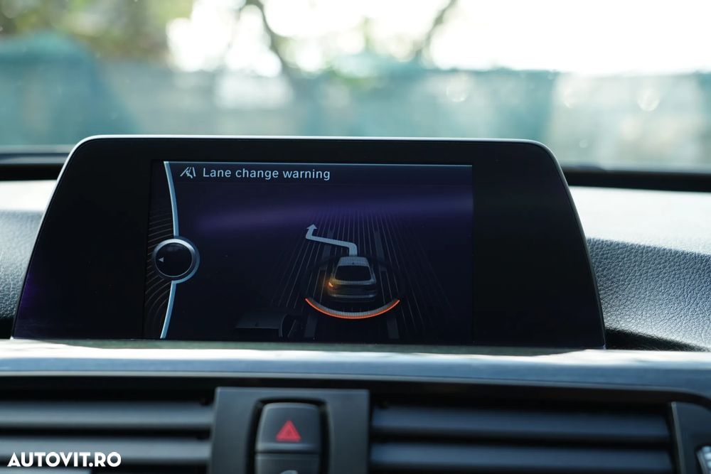 BMW Seria 3 320d Aut. Blue Performance Luxury Line - 13