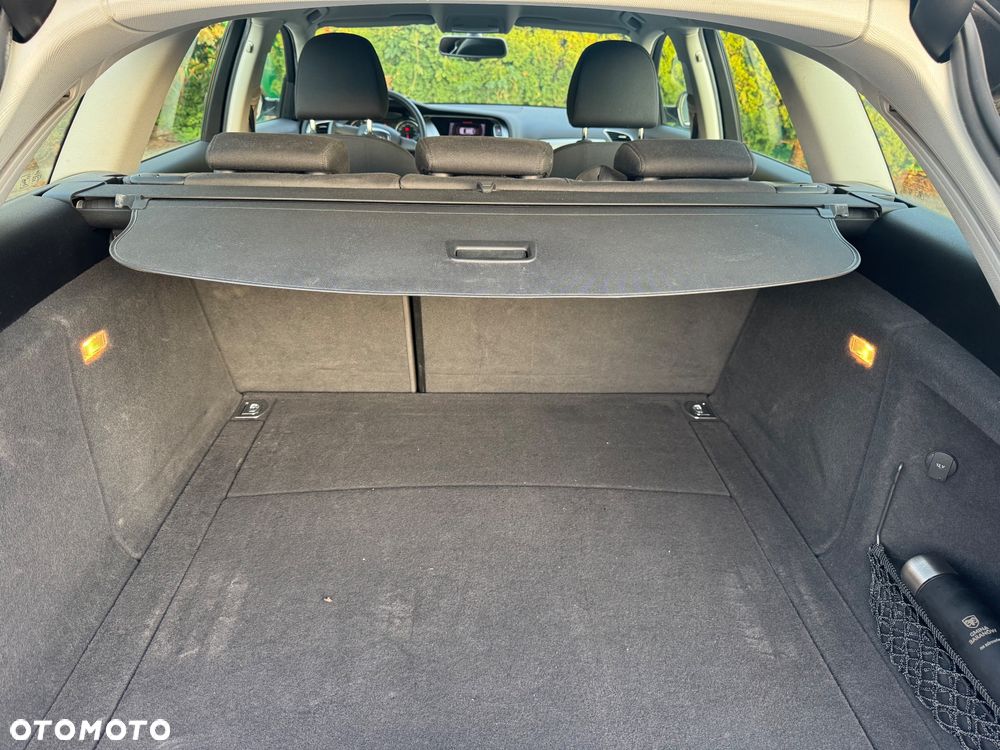 Audi A4 Avant 2.0 TDI DPF Ambiente - 18