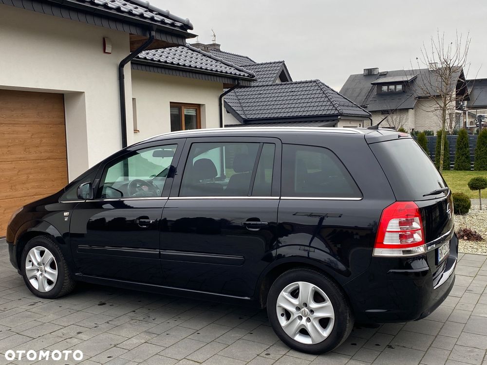 Opel Zafira 1.8 Design Edition - 16