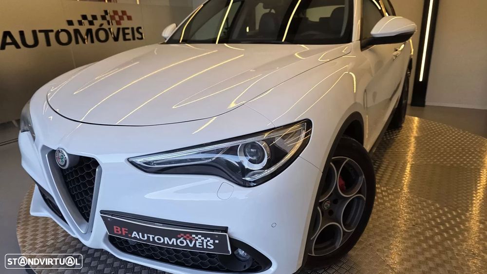 Alfa Romeo Stelvio 2.2 D Super AT8 - 26