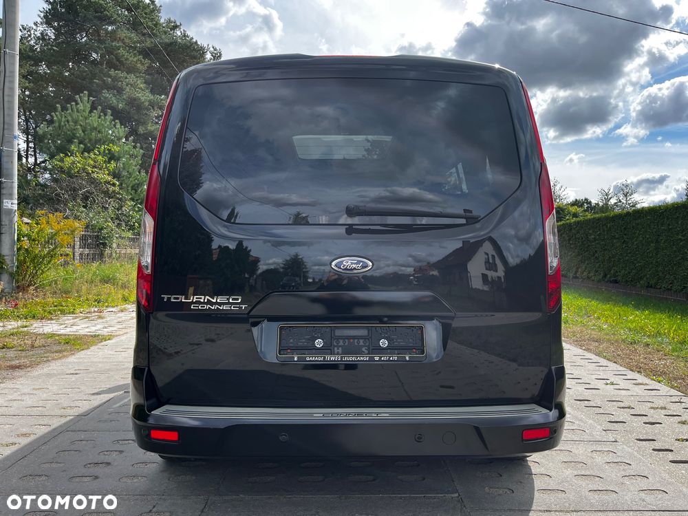Ford Tourneo Connect Grand - 23