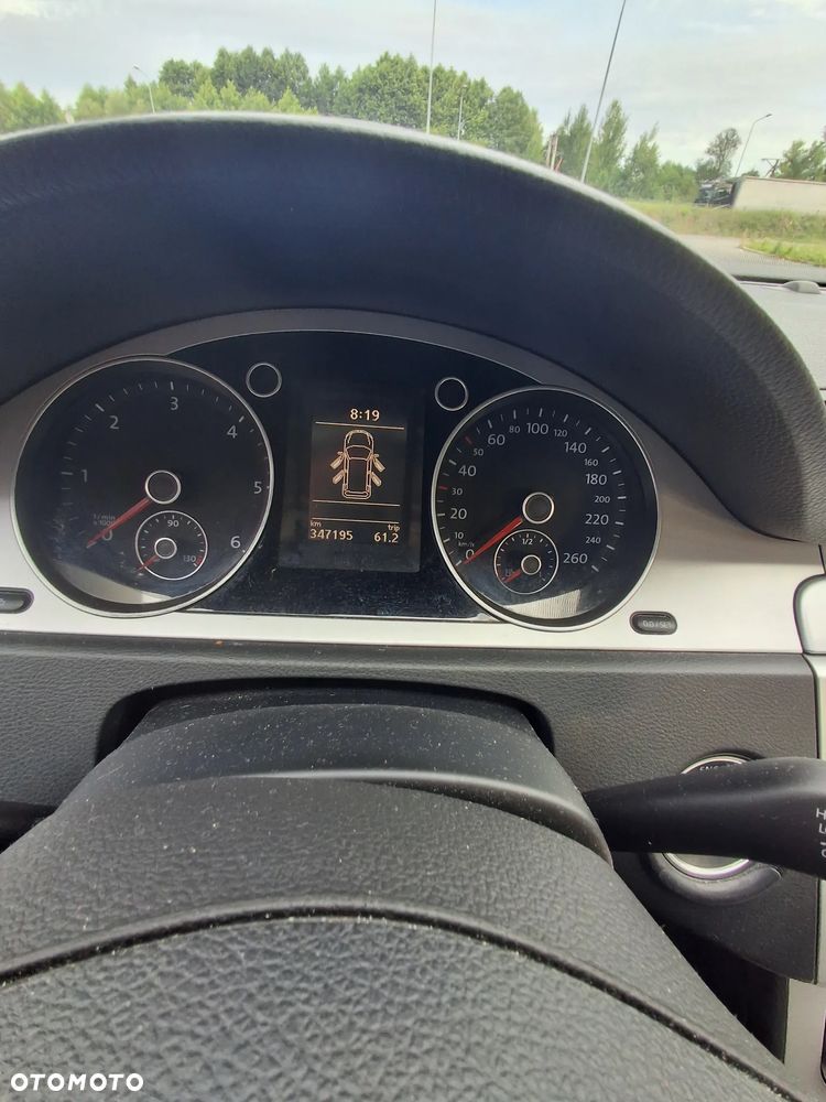 Volkswagen Passat 2.0 Blue TDI SCR Comfortline - 12
