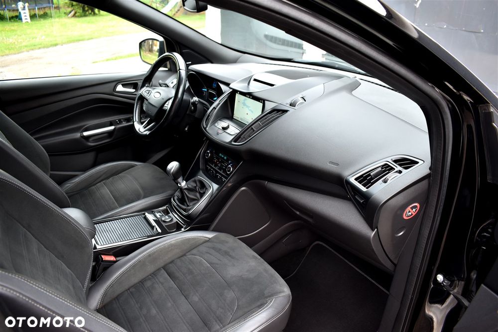 Ford Kuga 2.0 TDCi AWD ST-Line - 24