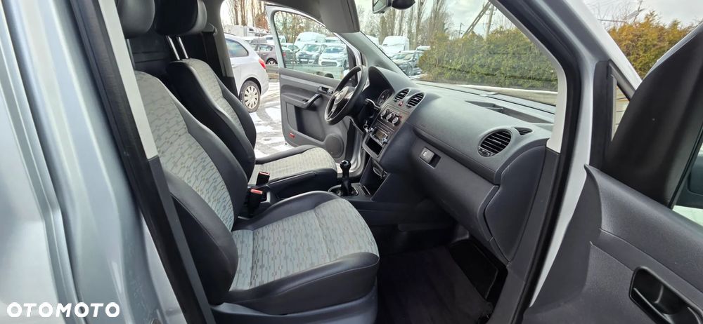 Volkswagen Caddy - 27