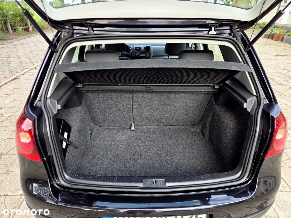 Volkswagen Golf 1.6 Edition - 31