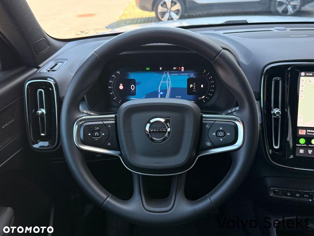 Volvo XC 40 B3 Plus Dark - 14