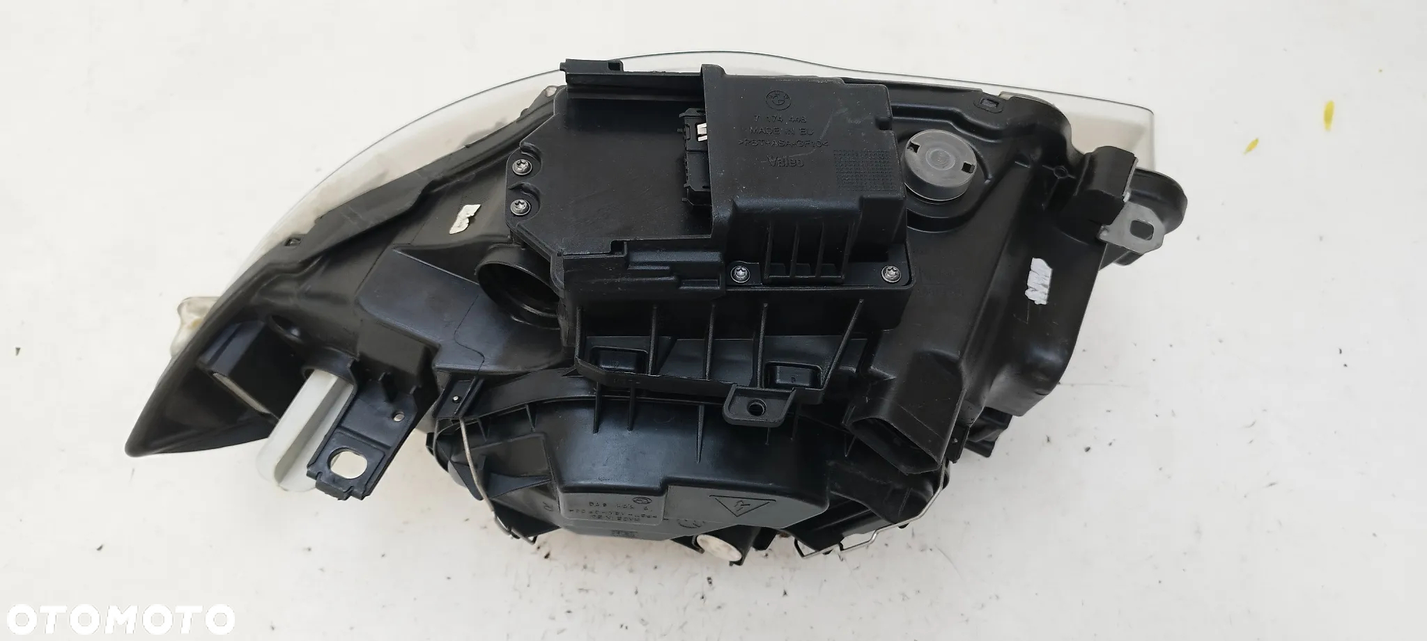 BMW 1 E87 E88 2006-2007 Bi Xenon Skrętny Prawy Idealny Oryginał 6952604 - 06 - 4