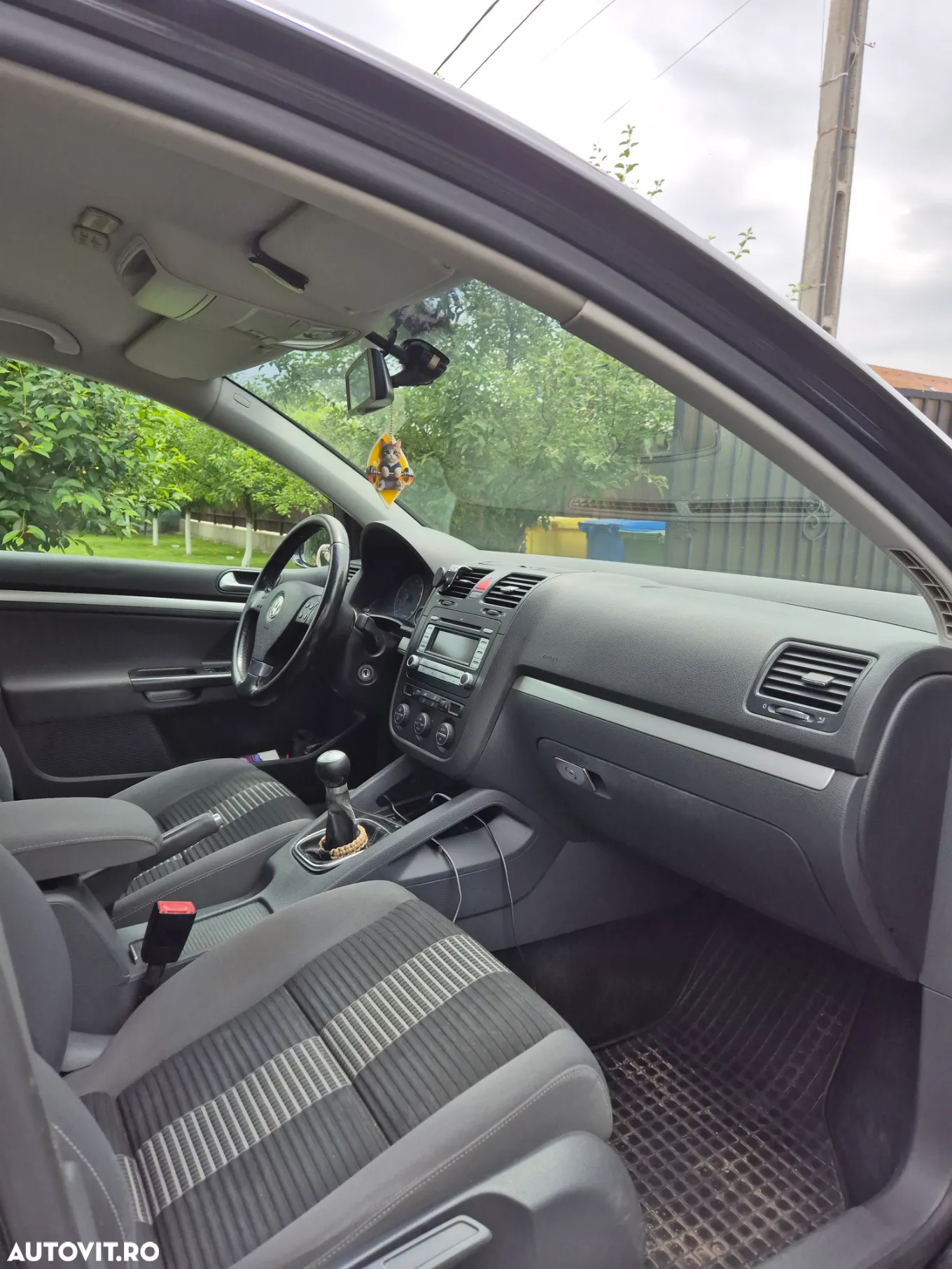 Volkswagen Golf - 5