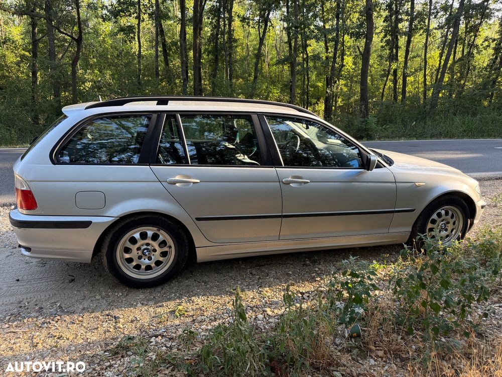 BMW Seria 3 318d Touring - 6