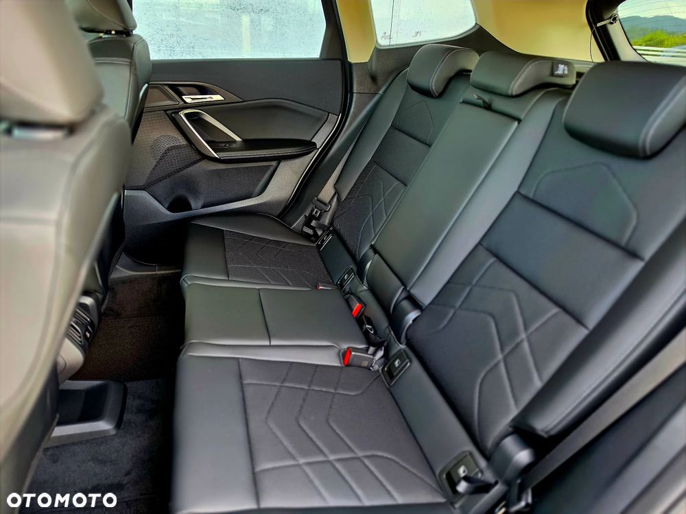 BMW X1 sDrive20i mHEV xLine - 32