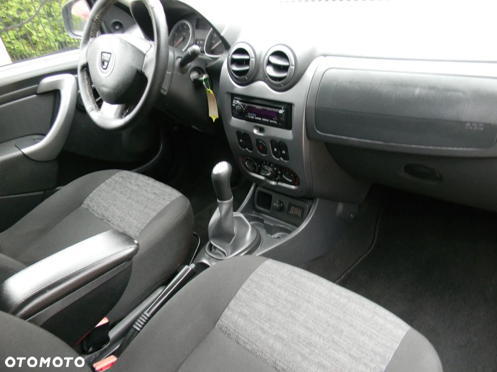 Dacia Duster 1.6 16V 4x2 - 15