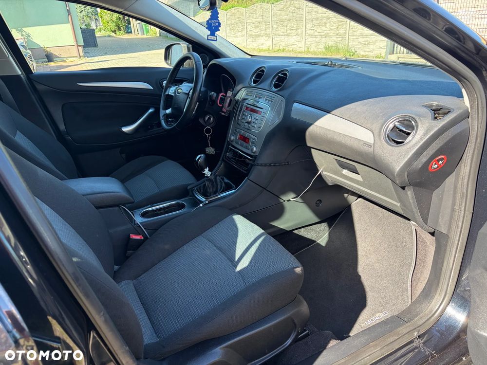 Ford Mondeo 2.0 TDCi Titanium - 10