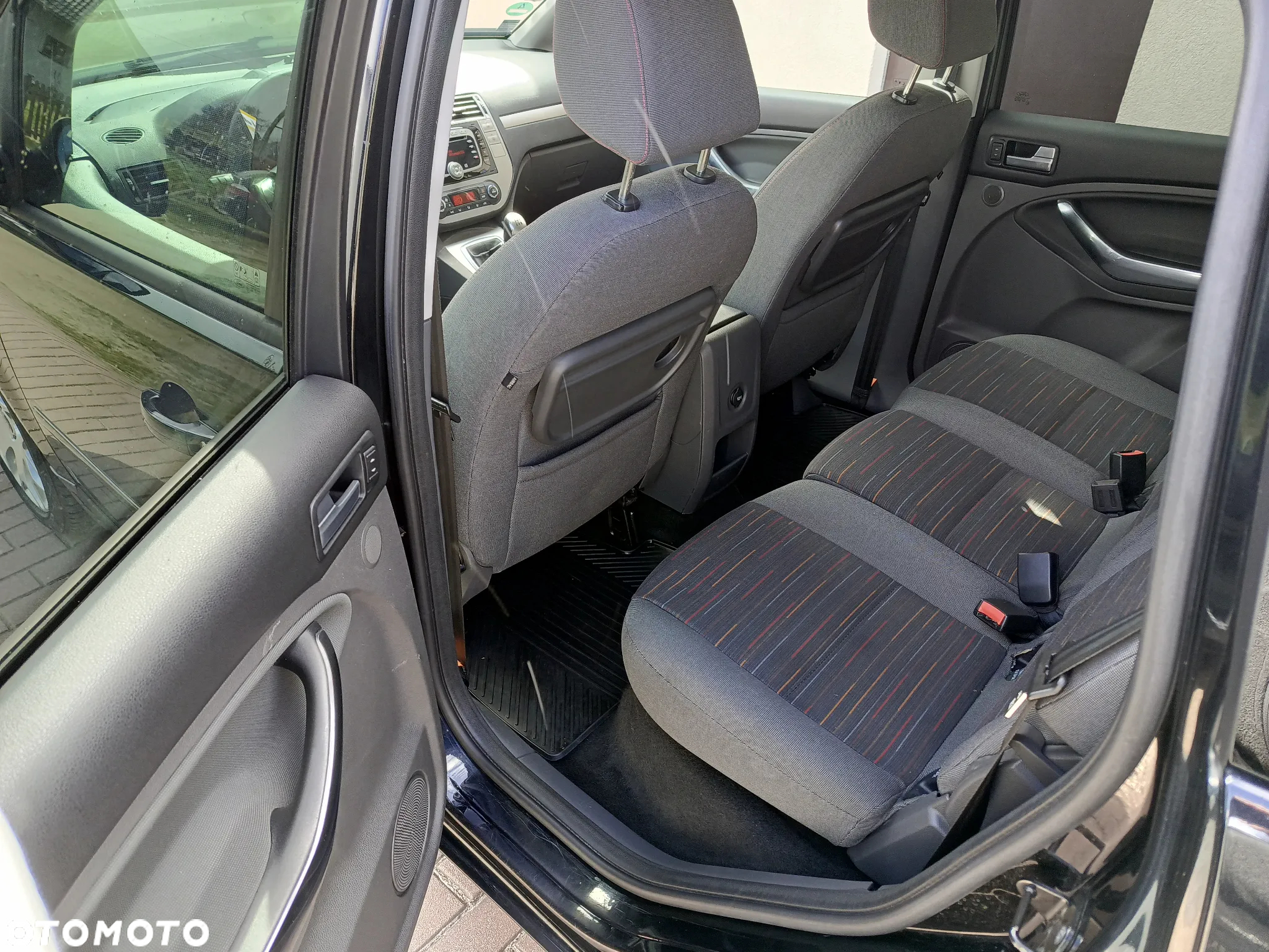 Ford C-MAX - 12