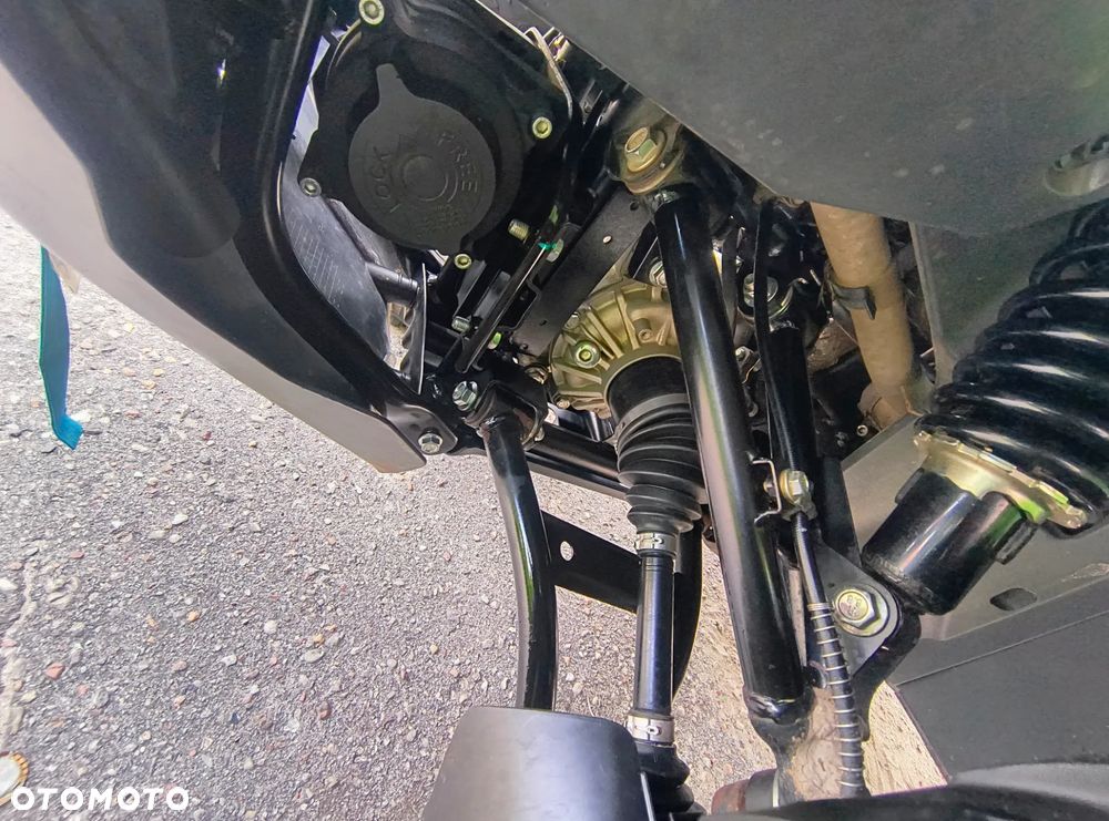 CFMoto CForce - 8