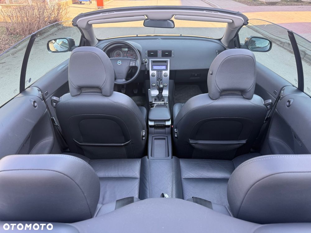 Volvo C70 2.0D Momentum - 8