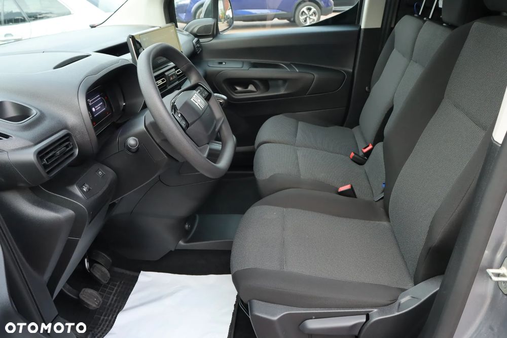 Fiat Doblo Chlodnia 2tys km Salon Pl,F-vat23,3osobowy. - 8