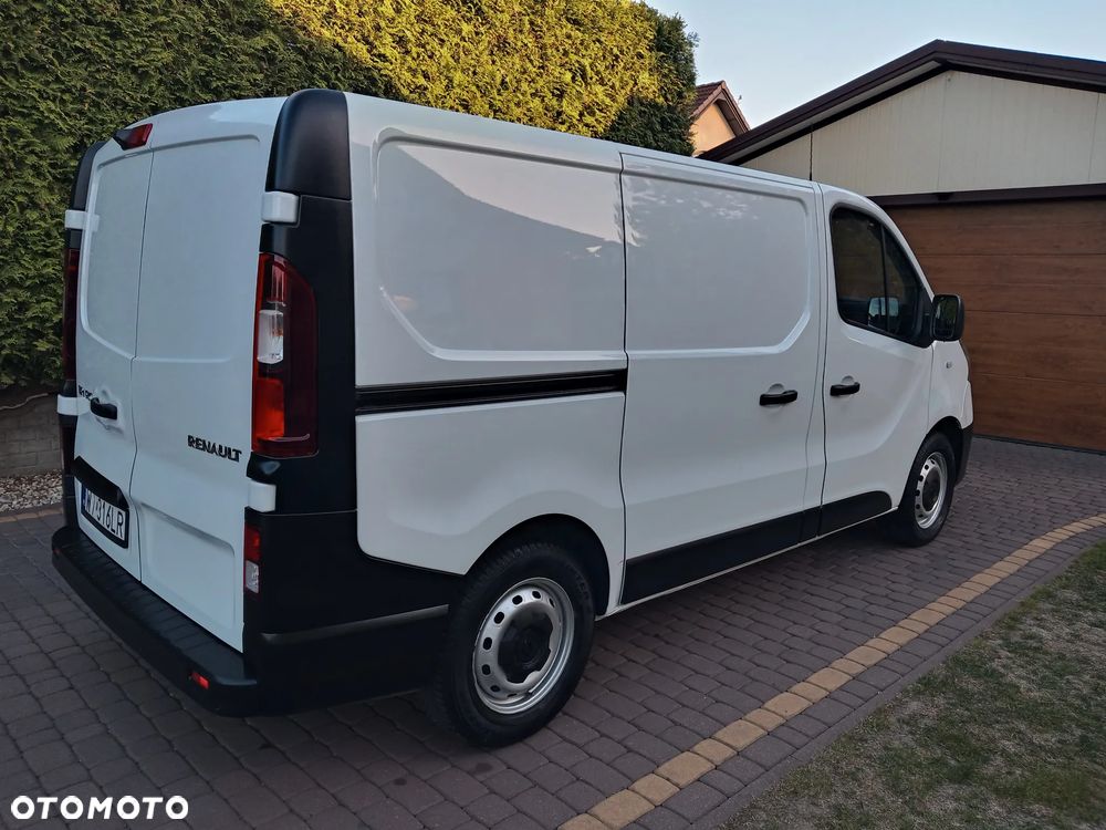 Renault TRAFIC - 10