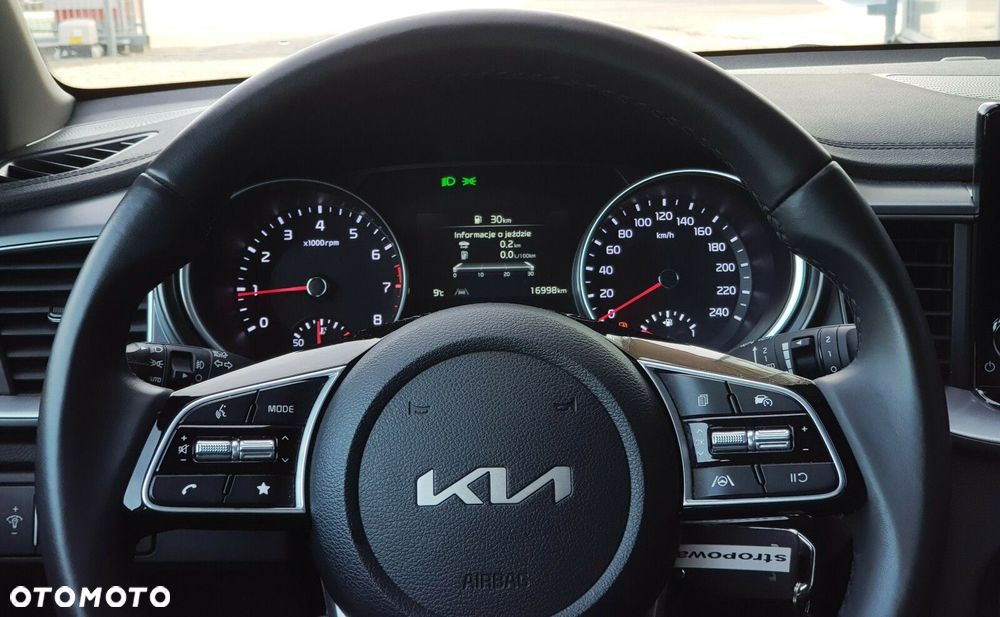 Kia Ceed 1.5 T-GDI M - 26