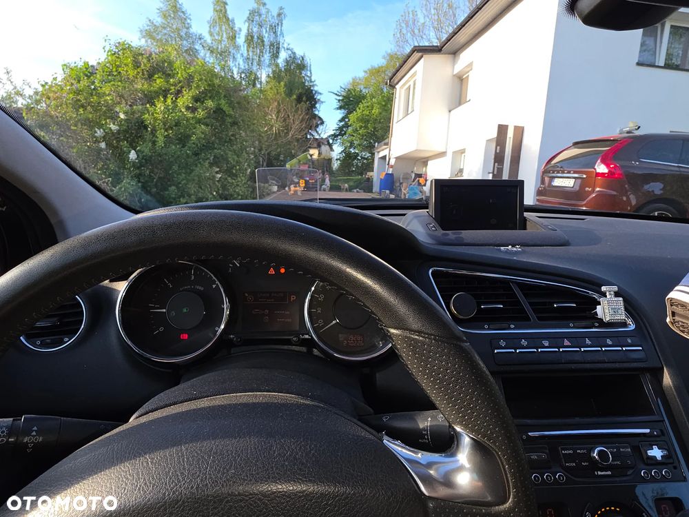 Peugeot 5008 2.0 HDi Allure 7os - 8