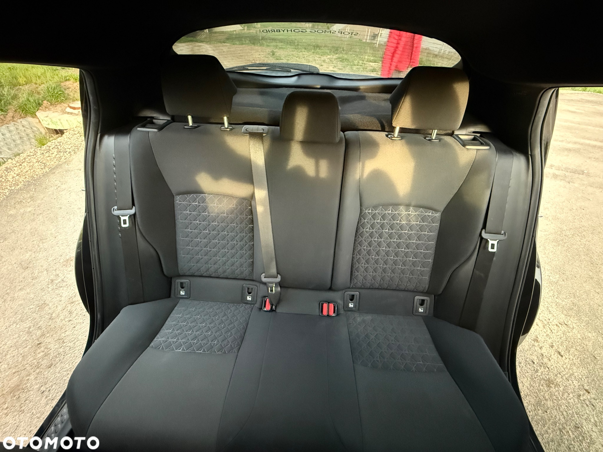 Toyota C-HR 2.0 Hybrid Black Edition - 18
