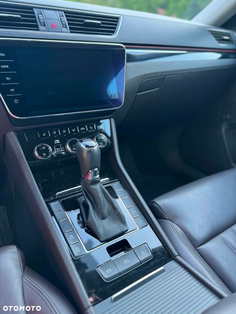 Skoda Superb 1.8 TSI L&K DSG - 9