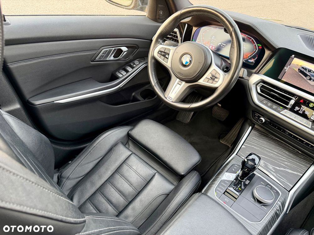 BMW Seria 3 320d xDrive Luxury Line sport - 14