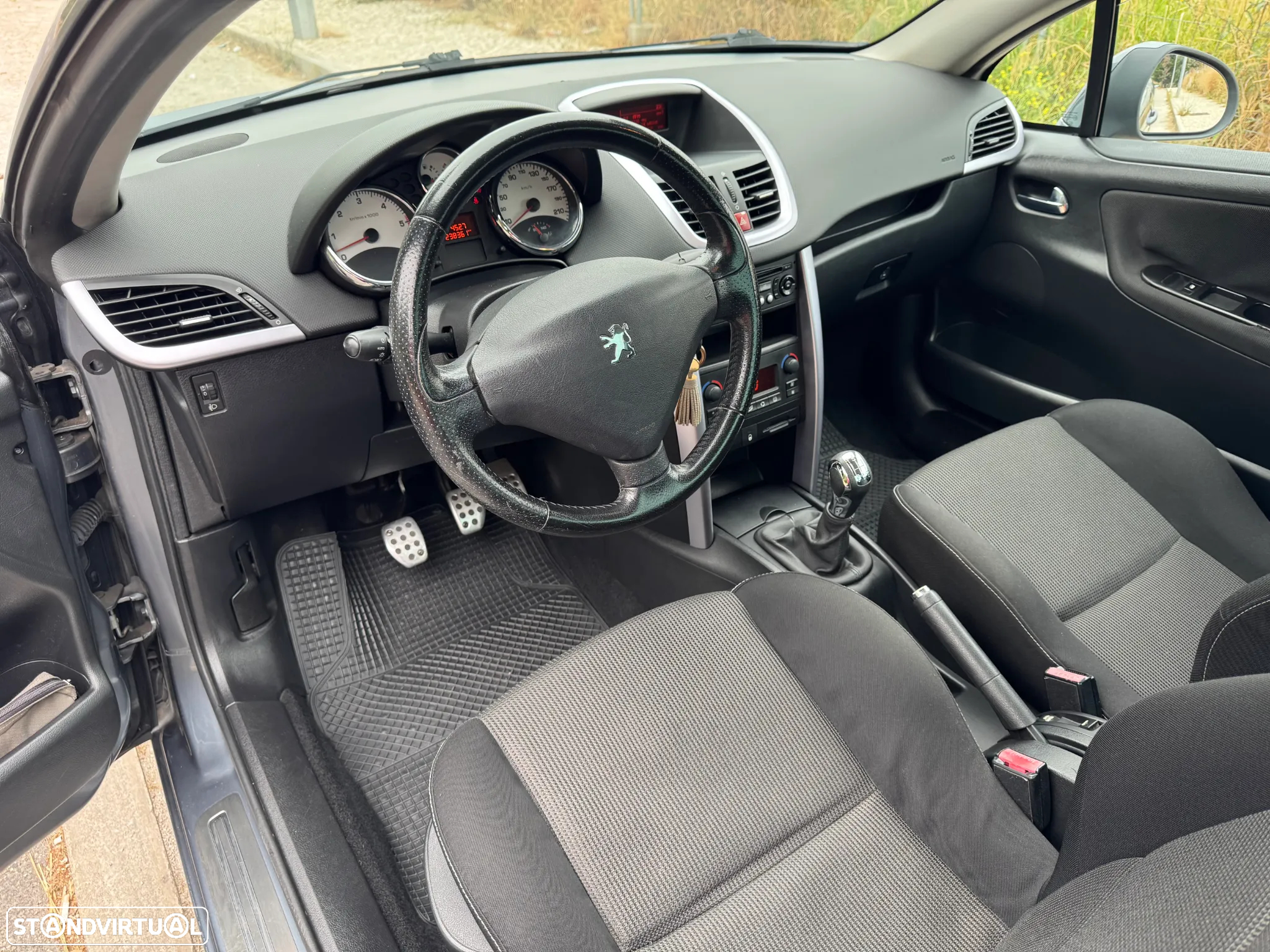 Peugeot 207 CC 1.6 HDi FAP Sport - 6