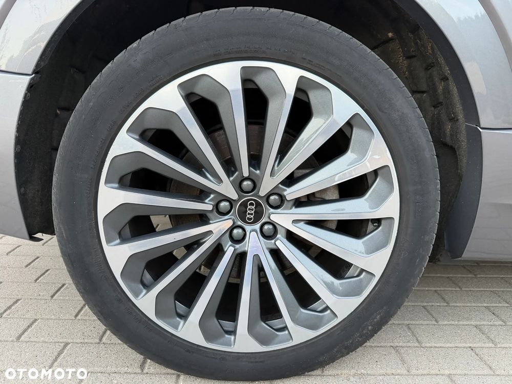 Audi e-tron 55 Quattro Advanced - 24