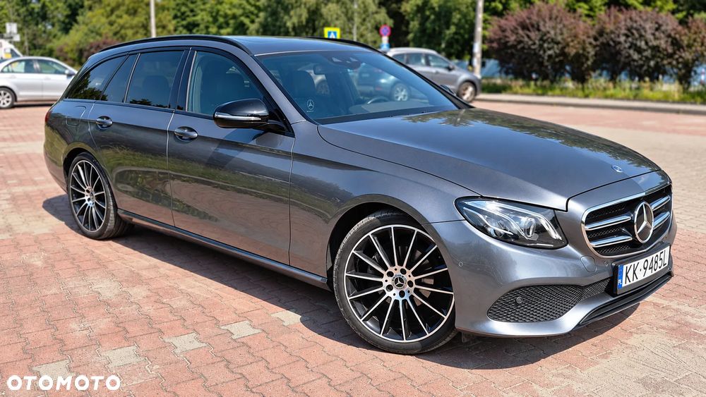 Mercedes-Benz Klasa E 220 d 9G-TRONIC - 3