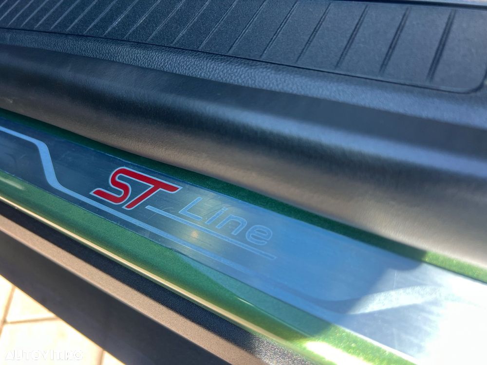 Ford Kuga 2.5 Duratec FWD PHEV ST-Line X - 12