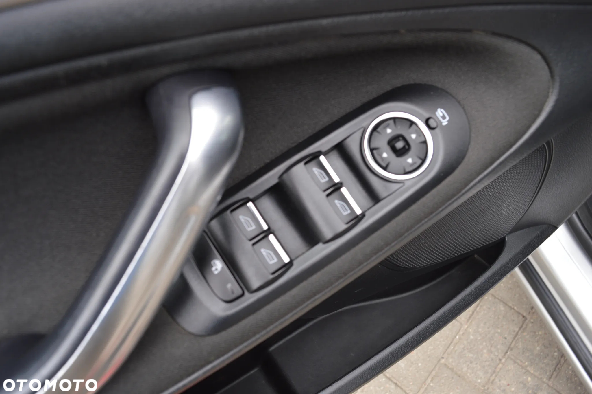 Ford S-Max 2.0 TDCi Titanium - 18