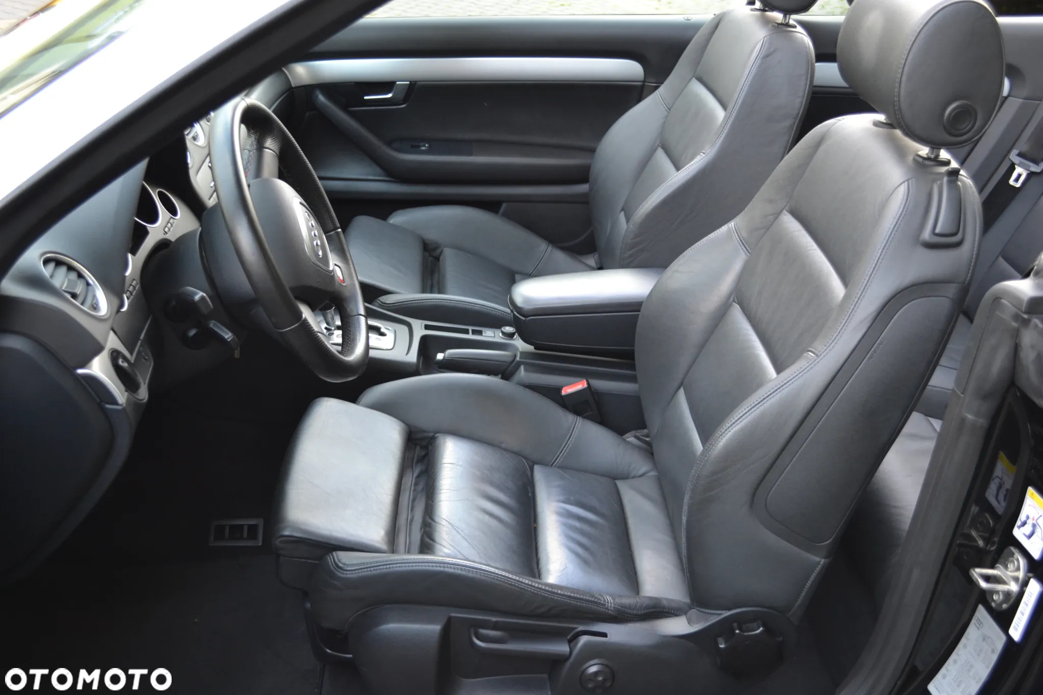 Audi A4 Cabriolet 2.0 TFSI multitronic - 23